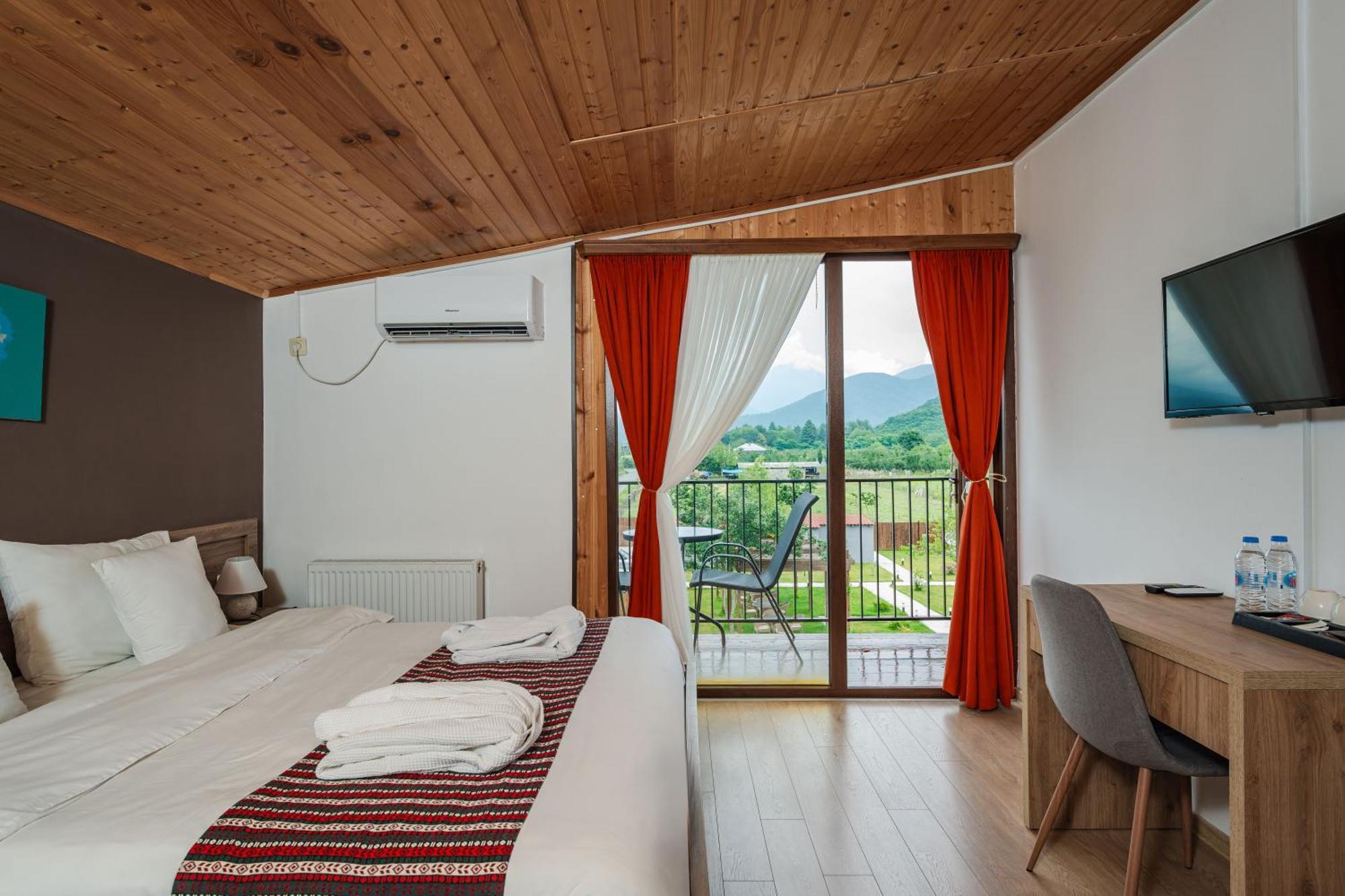 Vineyard Hotel & Winery Napareuli Kültér fotó